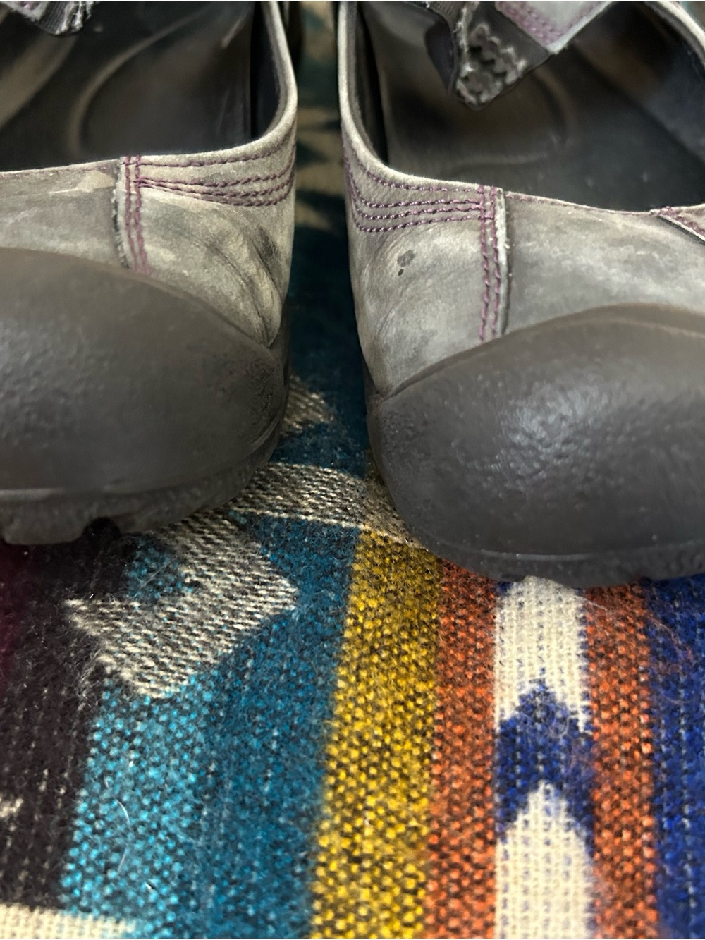Keen Mary Jane Leather Slip-On in Gray Green Size 6.5-7 - Picture 5 of 7